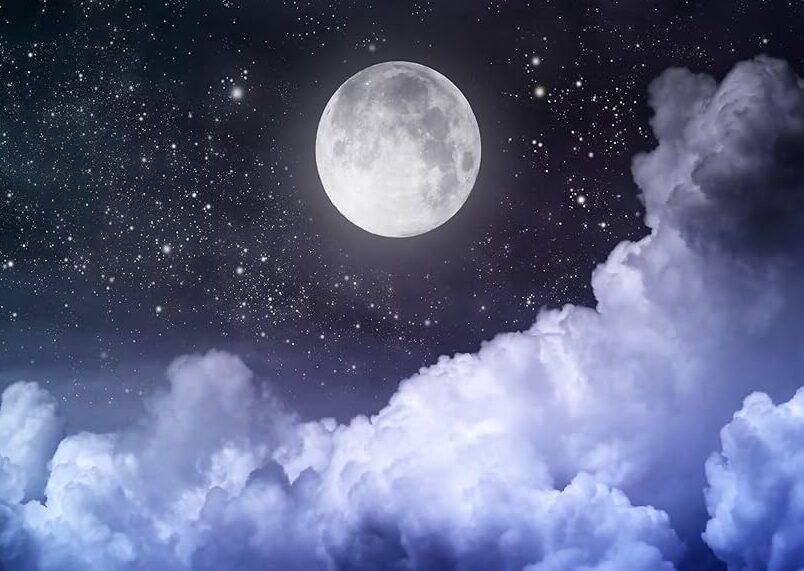 luna llena en el cielo